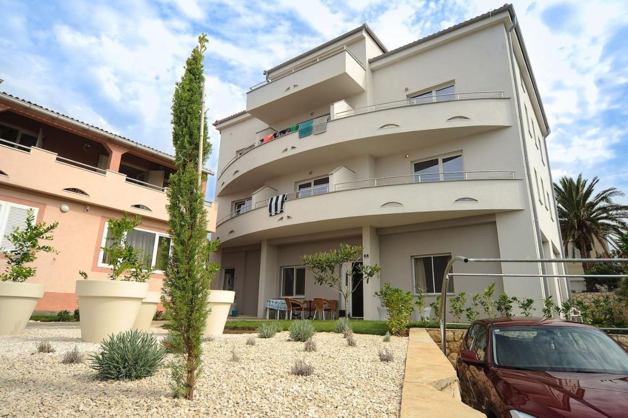 Apartment Avada Novalja Exterior photo