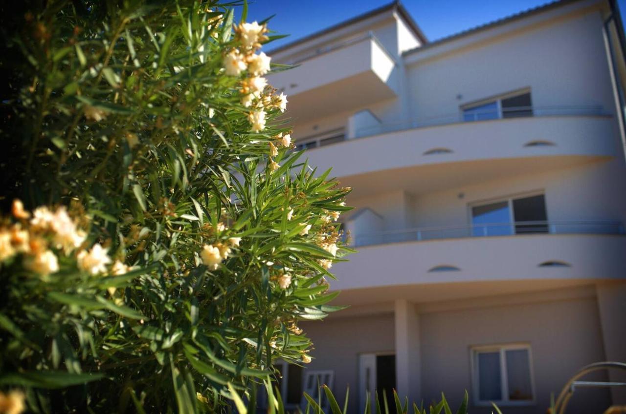 Apartment Avada Novalja Exterior photo